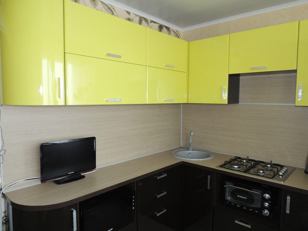 Дизайн кухни лимонного цвета (60 реальных фото)