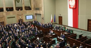 Депутати Сейму Польщі схилили голови перед жертвами Голодомору