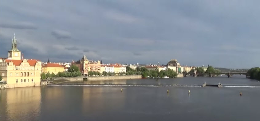 Карлов мост - визитная карточка древней Праги 
